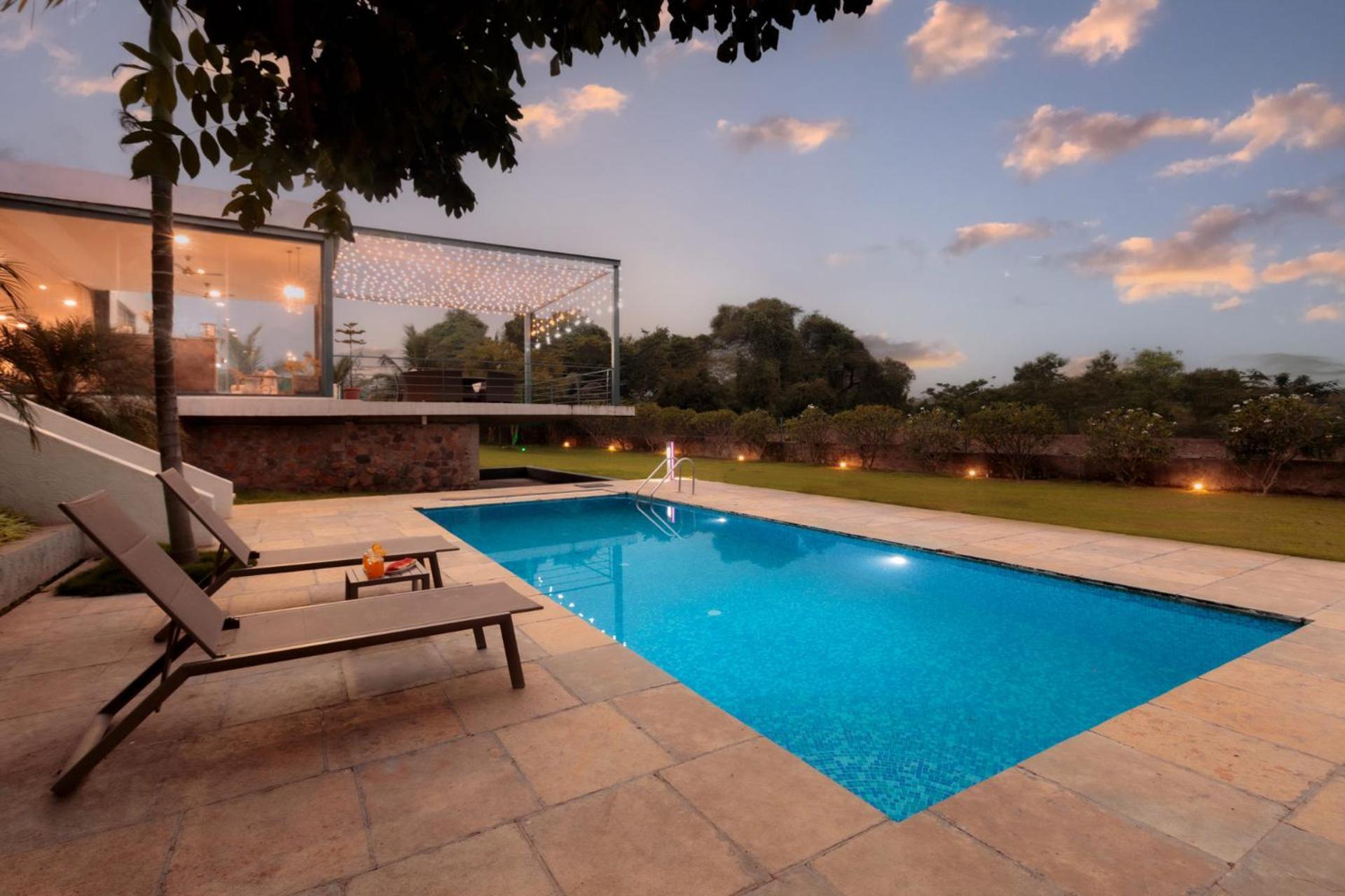 Open House By Stayvista - Nestled In Nature, Featuring A Swimming Pool & Expansive Lawn For A Serene Retreat Shikrapur 外观 照片