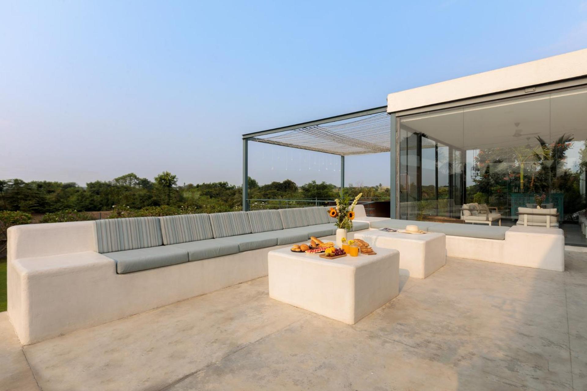 Open House By Stayvista - Nestled In Nature, Featuring A Swimming Pool & Expansive Lawn For A Serene Retreat Shikrapur 外观 照片
